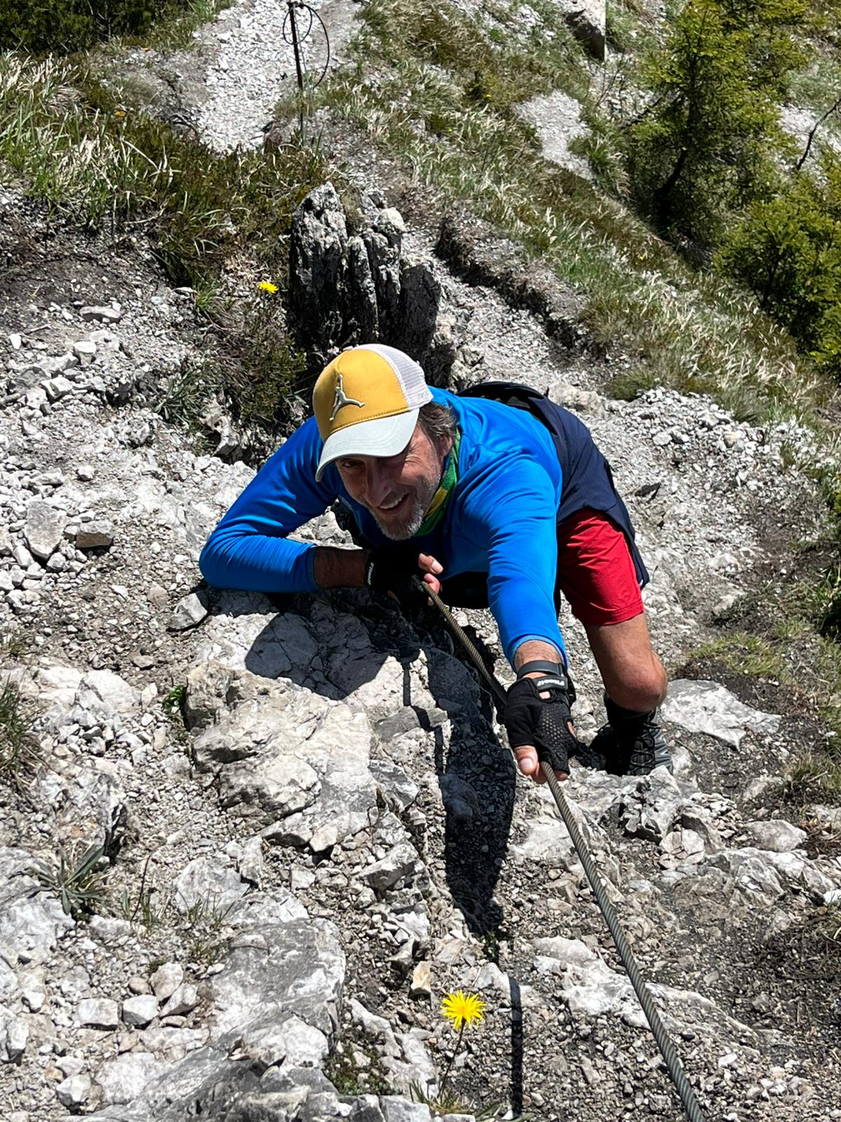 Robert Faltermeier (directio generalis)                                                               vir ad omnia